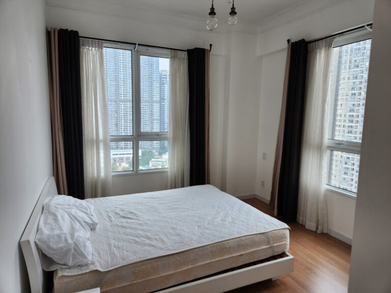 Thuê căn hộ 3 phòng ngủ The Manor – Tầng trung, view đẹp, giá ưu đãi